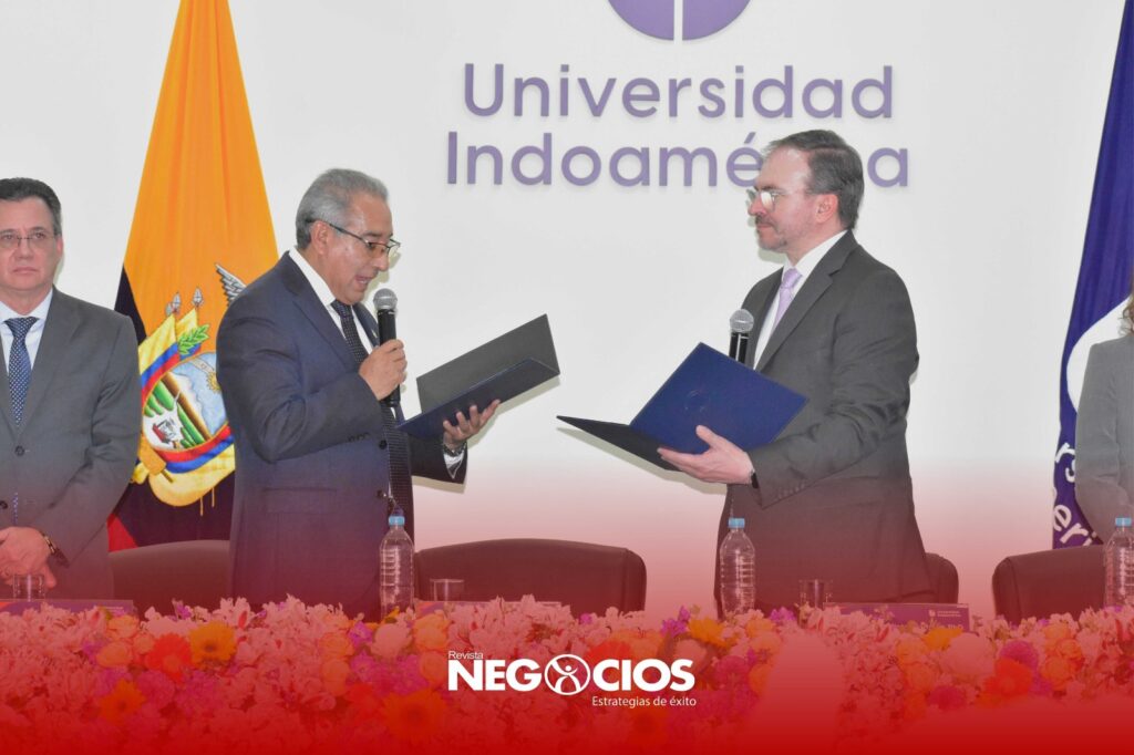 UNIVERSIDAD INDOAMÉRICA TRAS NUEVOS RETOS